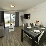 Antonia Apartment *