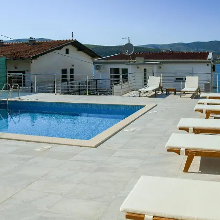 Antonia * Trogir