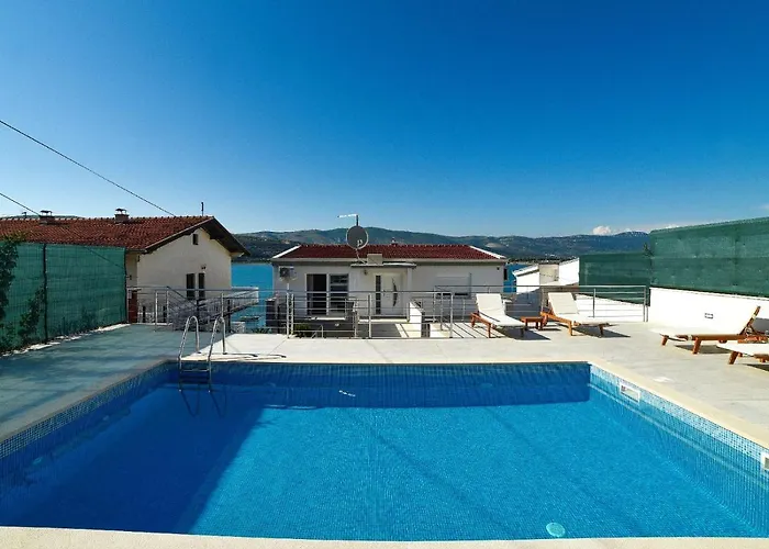 Antonia * Trogir